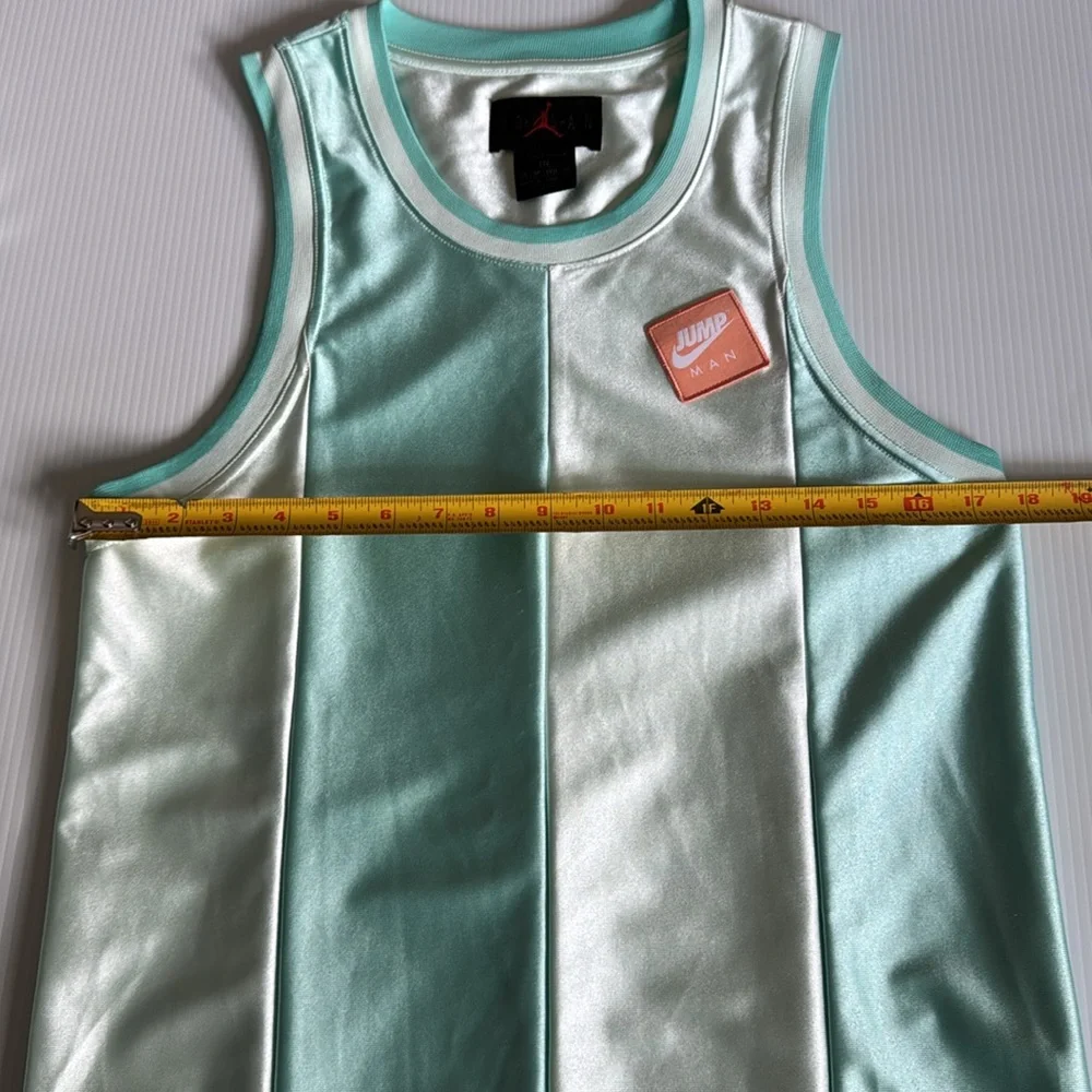 Air Jordan Mint Green Nike Jumpman Tank Top.  Men’s XS